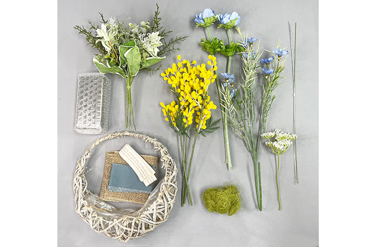 アーティフィシャルフラワー（造花）で手作りする季節のフラワーアレンジメント　材料画像